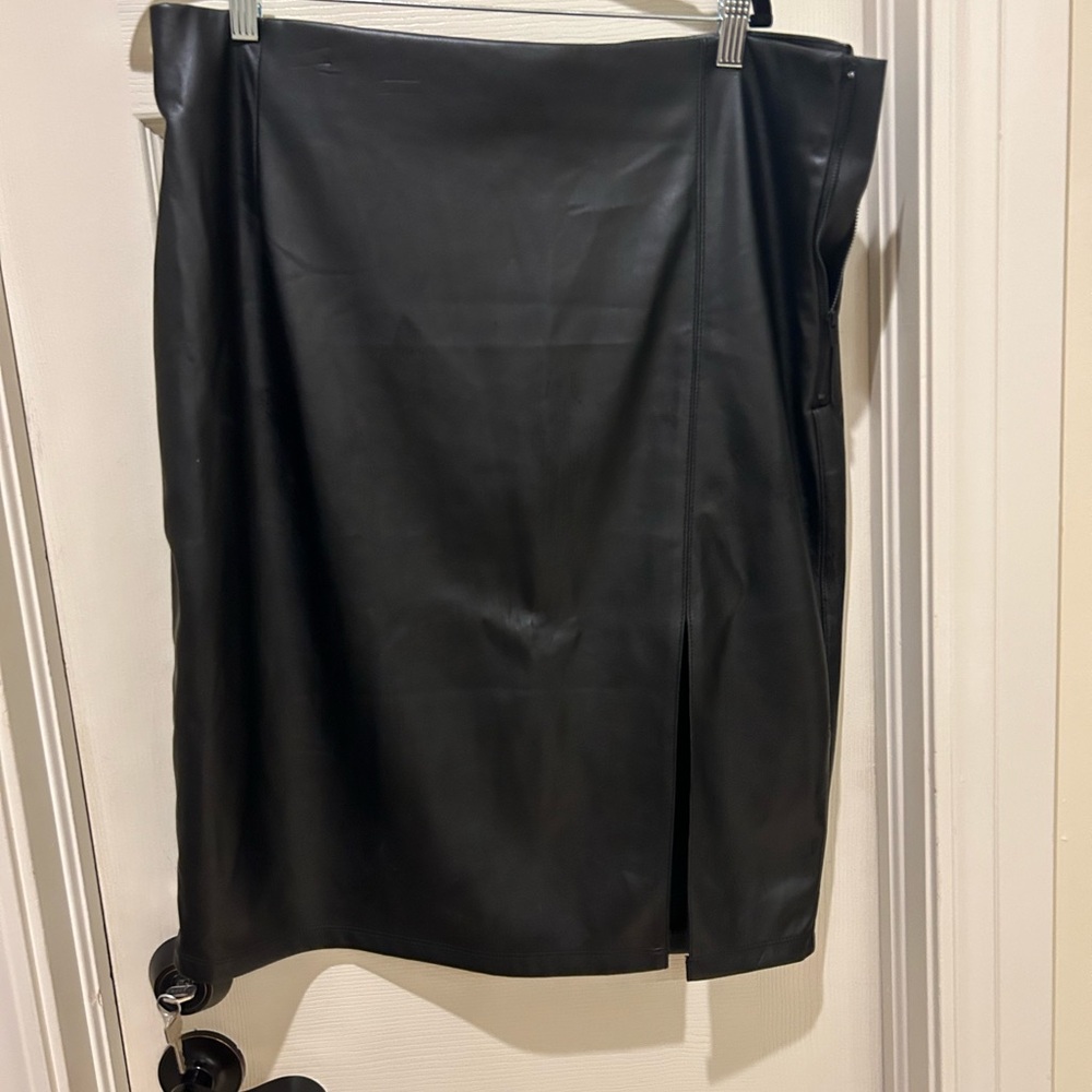 Liverpool Los Angeles faux leather pencil skirt sz 16